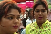  আমি কেন মারা যাচ্ছি না? আল্লাহ যেন আমাকে তুলে নেন-টেলি সামাদের জানাযায় এসে নাসরিন