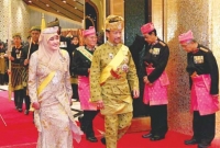 ইসলামী শরীয়া আইন চালু করা কে এই ব্রুনাইয়ের সুলতান?