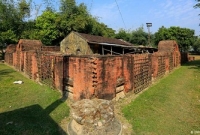 ঝিনাইদহে ৭০০ বছরেরও বেশি পুরানা মসজিদ! 