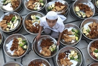 আসন্ন রমজানে মাত্র ২ টাকায় ১০ পদের ইফতার, সিলেটে হেল্পিং উইং সংস্থার ব্যতিক্রমী উদ্যোগ