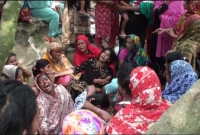 সড়কে বেপরোয়া গতিতে মোটরসাইকেল পাল্লা, প্রাণ গেল দুই তরুণের