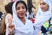 সুদানের আল বশিরের পতনের নেপথ্যে কে এই রুপসী কন্যা