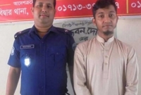মসজিদের ভেতরে গামছা মুখে বেঁধে কিশোরীকে ধর্ষণ করেন ইমাম মসজিদের ভেতরে গামছা মুখে বেঁধে কিশোরীকে ধর্ষণ করেন ইমাম