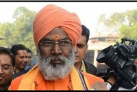 'আমাকে ভোট দিন, না হলে অভিশাপ দেবো'