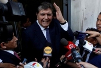 পুলিশ গ্রেফতার করতে আসায় নিজ মাথায় গুলি চালালেন পেরুর সাবেক প্রেসিডেন্ট