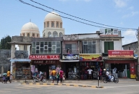 এবার শ্রীলঙ্কায় মসজিদে পেট্রোল বোমা হামলা