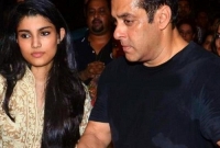 ​বলিউডে অভিনয় করতে যাচ্ছেন খান পরিবারের আরেক সদস্য আলিজেহ