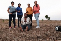 রাতের অন্ধকারে গভীর জঙ্গলে ৪ মহিলা অফিসারের দুর্ধর্ষ কীর্তি!