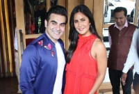 অবশেষে বিয়ে প্রশ্নে মুখ খুললেন ক্যাটরিনা কাইফ