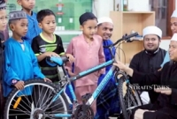 মসজিদে শিশুরা নিয়মিত নামাজ পড়লে সাইকেল পুরস্কার দেওয়ার ঘোষণা