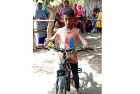 শিশুর পানিপড়া খেয়ে অন্তঃসত্ত্বা হচ্ছেন নারীরা!  