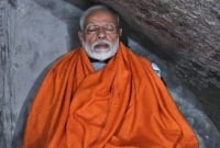 গুহায় ধ্যানে নরেন্দ্র মোদি