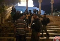 মসজিদ থেকে জোরপূর্বক মুসল্লিদের বের করে দিল ইসরায়েলি বাহিনী