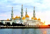 দক্ষিণ পূর্ব এশিয়ায় দ্বিতীয় বৃহত্তম ফিলিপাইনের বলখিয়া মসজিদ যেন সাজানো প্রাসাদ!