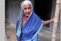 ভূরুঙ্গামারীতে বিধবা ভাতার টাকা ছিনতাই, বৃদ্ধার কান্নাকাটি