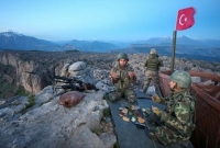 পাহাড়ের চূড়ায় ইফতার!