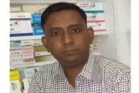 স্কুলছাত্রীকে প্রেমের ফাঁদে ফেলে বন্ধুকে নিয়ে শিক্ষকের গণধর্ষণ