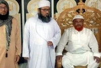 ইমামকে দাঁড় করিয়ে মিম্বারে বসলেন আ.লীগ নেতা