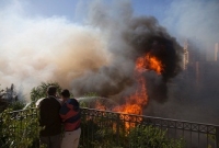 ভয়াবহ আগুনে পুড়ছে ইসরাইল!