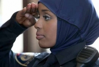 হিজাবকে অফিসিয়াল ইউনিফর্মের মর্যাদা দিলো স্কটল্যান্ড পুলিশ!