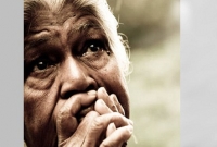 মুখে গন্ধ থাকায় মাকে বাড়ি থেকে বের করে দিল একমাত্র ছেলে