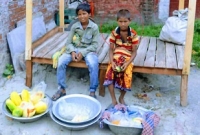 বাঙ্গি বেচে বোনের জন্য ঈদের জামা কিনতে চায় আসিফ!