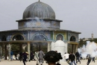 আল-আকসা মসজিদে ঢুকে ভাঙচুর চালাল ইসরাইলিরা