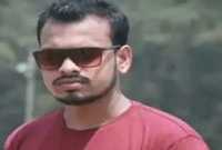  দরজা খোলা পেয়ে ঘরে ঢুকে মাদরাসা শিক্ষিকাকে ধর্ষণ