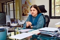 ভারতের স্কুলে কুরআন শিক্ষার প্রস্তাব করেছেন মেনেকা গান্ধী