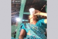 স্বামী টিকটকে বাধা দেয়ায় স্ত্রীর আত্মহত্যা