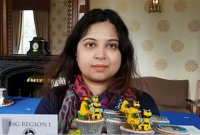 তিনটি স্বর্ণপদক লাভ, কেক বানিয়ে আন্তর্জাতিক অঙ্গনে বাংলাদেশি কন্যার বাজিমাত