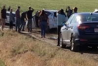 অচেনা রাস্তায় গুগল ম্যাপের উপর ভরসা করে কাদায় আটকে গেল শতাধিক গাড়ি