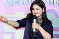 কোরআনে শান্তি খুঁজে পেয়ে সিনেমাকে বিদায় জানালেন ‘দঙ্গল’ অভিনেত্রী