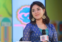 শুধু মুসলিম নয় অভিনয় ছাড়া উচিত হিন্দু অভিনেত্রীদেরও