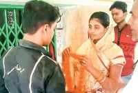 চার বছর আগে বিয়ে করা স্ত্রীকে পরকীয়া প্রেমিকের সঙ্গে বিয়ে দিলেন স্বামী!