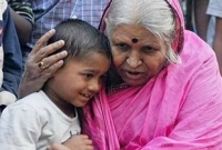 নিজে করেছেন ভিক্ষা, ১৪০০ অনাথ শিশুর ভার তার কাঁধে!