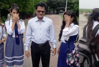 বিনোদন কেন্দ্র গিয়ে ক্লাস ফাঁকি দেওয়া শিক্ষার্থীদের ধরে ধরে বুঝালেন অধ্যক্ষ বিনোদন কেন্দ্র গিয়ে ক্লাস ফাঁকি দেওয়া শিক্ষার্থীদের ধরে ধরে বুঝালেন অধ্যক্ষ