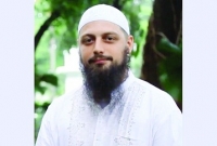 একলা ঘরে কলেমা পড়ে আমি মুসলিম হই