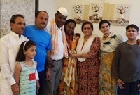 ছাত্রজীবনের দেনা শোধ করতে ৩০ বছর পর ভারতে আসলেন কেনিয়ার সাংসদ 