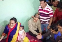 ক্ষতিপূরণ চাওয়া সেই ডেঙ্গু রোগীর বাসায় গেলেন মেয়র সাঈদ খোকন
