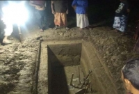 রংপুরের পল্লীনিবাসে প্রস্তুত এরশাদের কবর