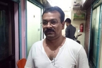 রোগী সেজে ভুয়া চিকিৎসক ধরলেন এএসপি   