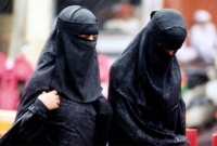 যে দেশে বোরকা পরলেই জরিমানা ১২,‌০০০ টাকা!‌