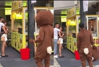 না জানিয়ে ২৪০০ কি.মি পাড়ি দিয়ে চমক দিতে এসে প্রেমিক দেখলেন প্রেমিকা অন্যের বাহুবন্ধনে!