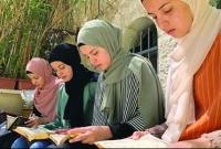 একসাথে কোরআনের হাফেজ হলেন চার জমজ বোন