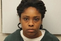 খাবার কেন ঠাণ্ডা? চটে গিয়ে সোজা রেস্তোরাঁর রান্নাঘরে ঢুকে গুলি চালালেন তরুণী!