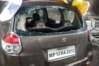 গাড়িতে করে যাওয়ার সময় তিন কংগ্রেস নেতাকে ‘ছেলে ধরা’ ভেবে বেধড়ক পি'টুনি