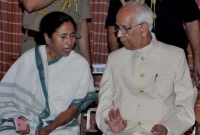 মমতা ব্যানার্জীর তোষণ রাজনীতিতে সাম্প্রদায়িক সম্প্রীতি নষ্ট হচ্ছে : রাজ্যপাল