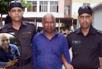 ফার্নিচার ব্যবসা ছেড়ে এমবিবিএস ডাক্তার!