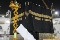 ১২০ কেজি স্বর্ণ খ’চিত নতুন গি’লাফে ঢেকেছে পবিত্র কাবা